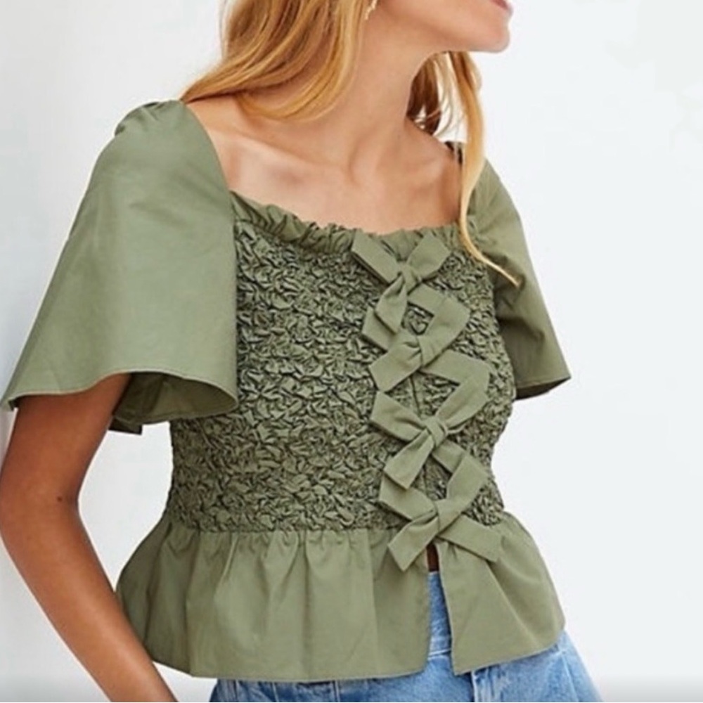 Anthropologie MARE MARE Smocked bow crop blouse